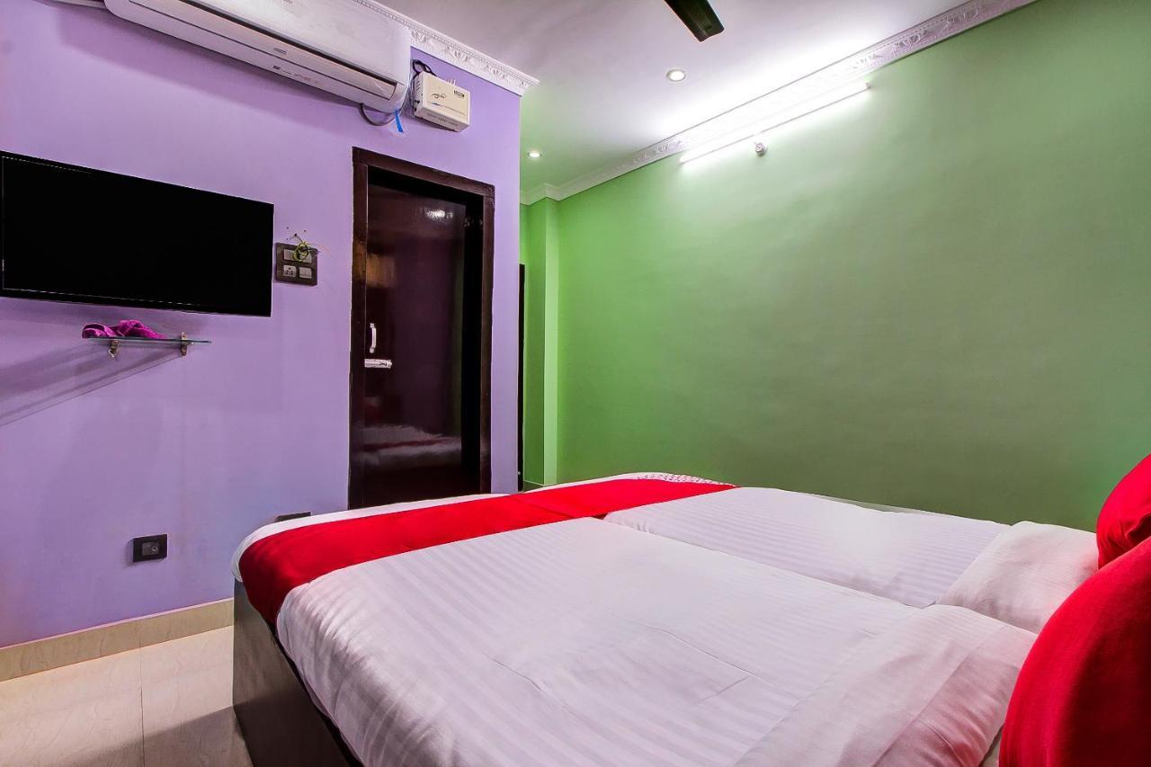Oyo 13927 Green View Guest House Dispur Extérieur photo