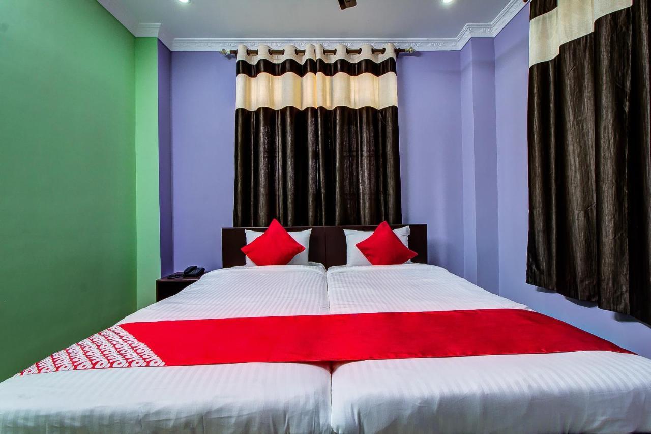 Oyo 13927 Green View Guest House Dispur Extérieur photo