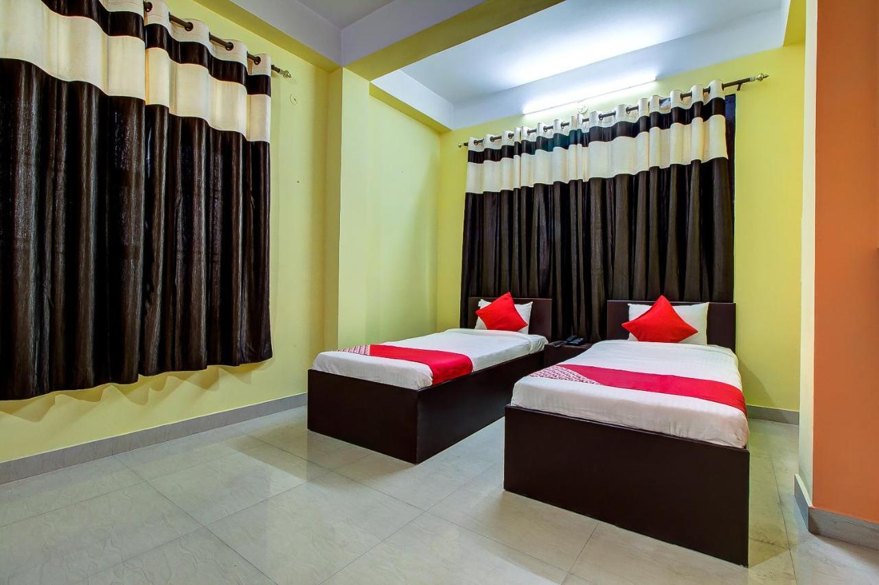 Oyo 13927 Green View Guest House Dispur Extérieur photo